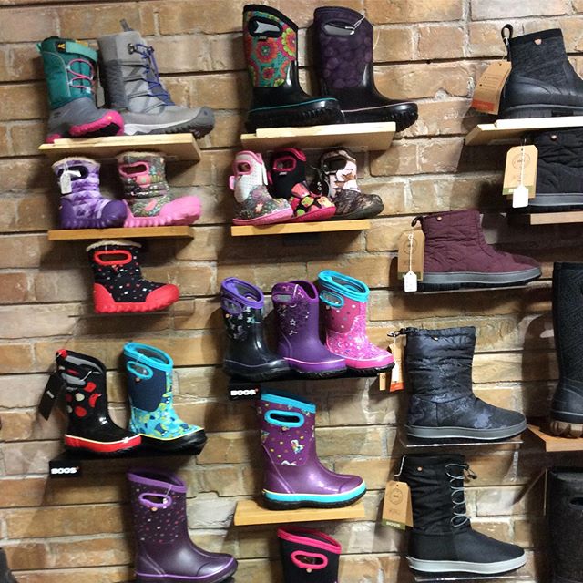 Bogs hotsell boots retailers